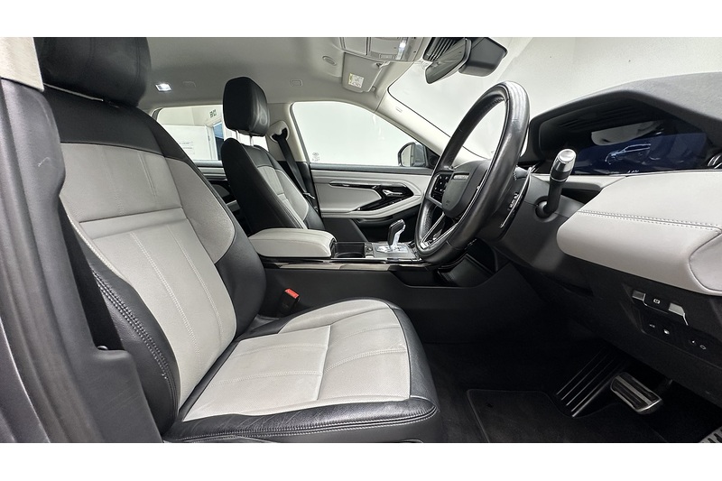 Land Rover Range Rover Evoque P300e R-Dynamic SE - U2299