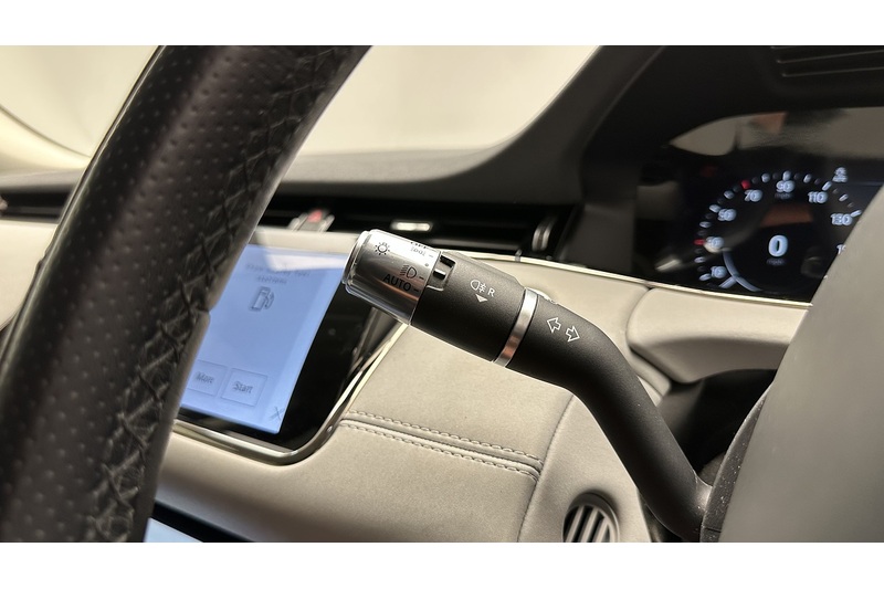 Land Rover Range Rover Evoque P300e R-Dynamic SE - U2299