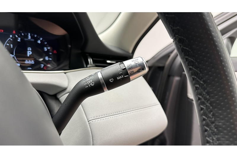 Land Rover Range Rover Evoque P300e R-Dynamic SE - U2299