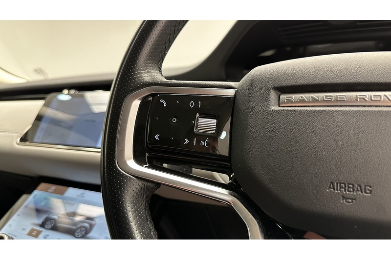 Land Rover Range Rover Evoque P300e R-Dynamic SE - U2299