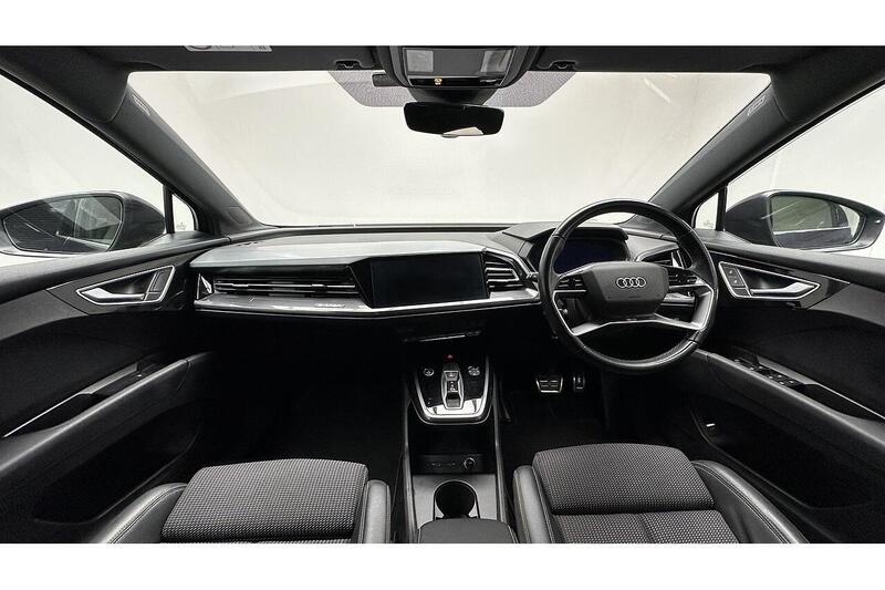 Audi Q4 e-tron 40 S line SUV 5dr Electric Auto 82kWh (204 ps) - U232