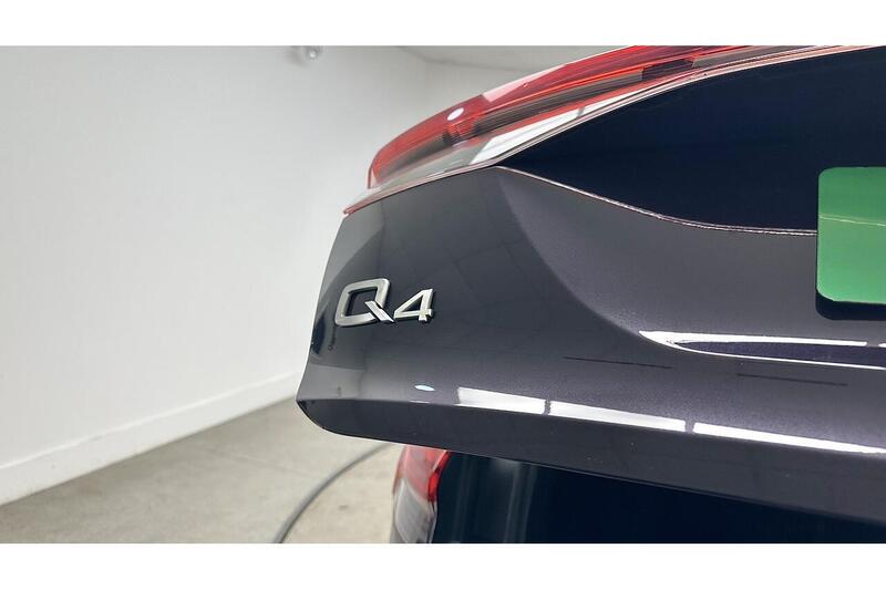 Audi Q4 e-tron 40 S line SUV 5dr Electric Auto 82kWh (204 ps) - U232