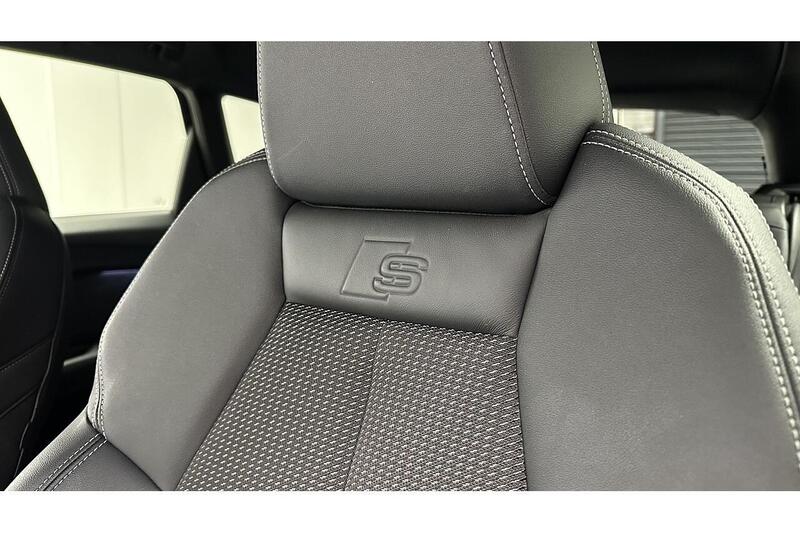 Audi Q4 e-tron 40 S line SUV 5dr Electric Auto 82kWh (204 ps) - U232