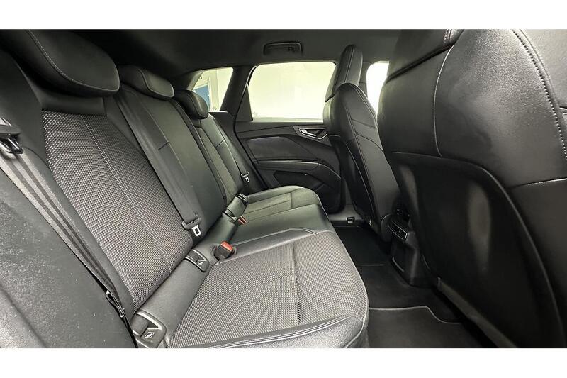 Audi Q4 e-tron 40 S line SUV 5dr Electric Auto 82kWh (204 ps) - U232