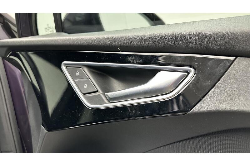 Audi Q4 e-tron 40 S line SUV 5dr Electric Auto 82kWh (204 ps) - U232
