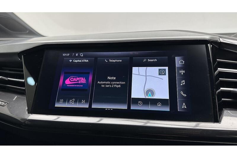 Audi Q4 e-tron 40 S line SUV 5dr Electric Auto 82kWh (204 ps) - U232