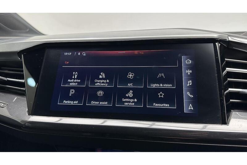 Audi Q4 e-tron 40 S line SUV 5dr Electric Auto 82kWh (204 ps) - U232