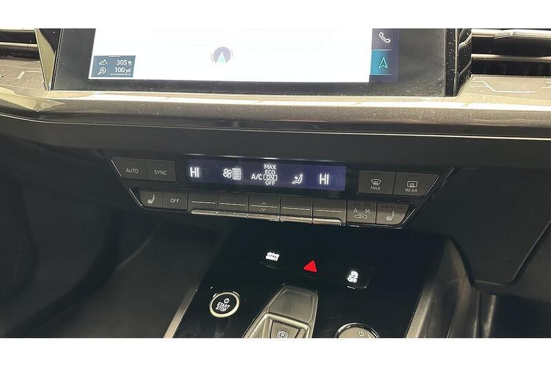Audi Q4 e-tron 40 S line SUV 5dr Electric Auto 82kWh (204 ps) - U232