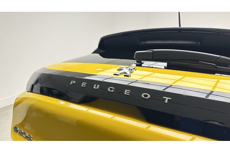 Peugeot E-208 GT Premium - U2384