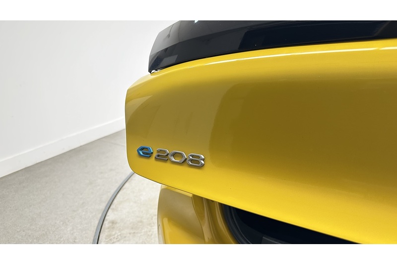 Peugeot E-208 GT Premium - U2384