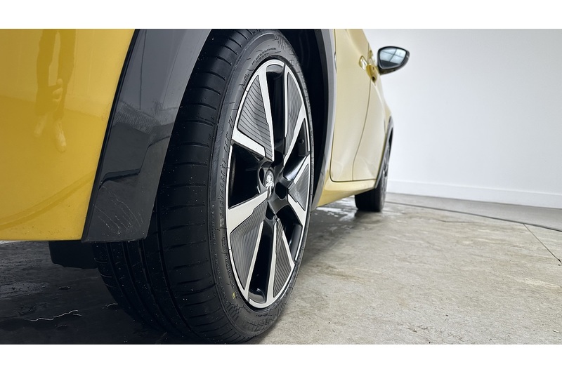 Peugeot E-208 GT Premium - U2384