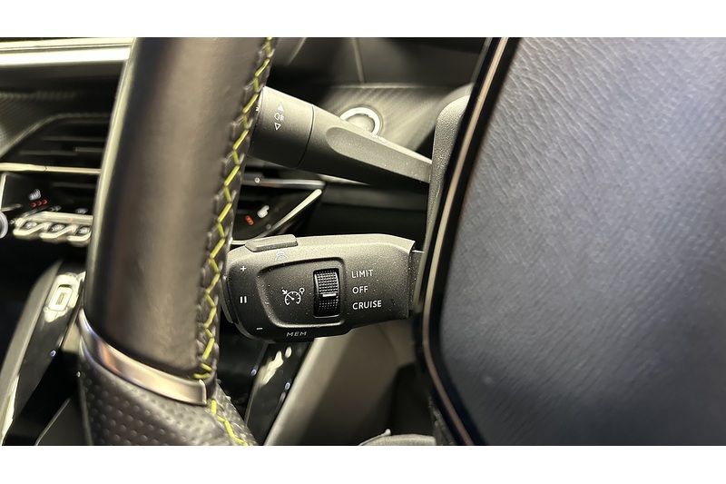 Peugeot E-208 GT Premium - U2384