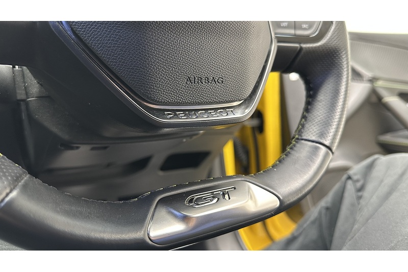 Peugeot E-208 GT Premium - U2384