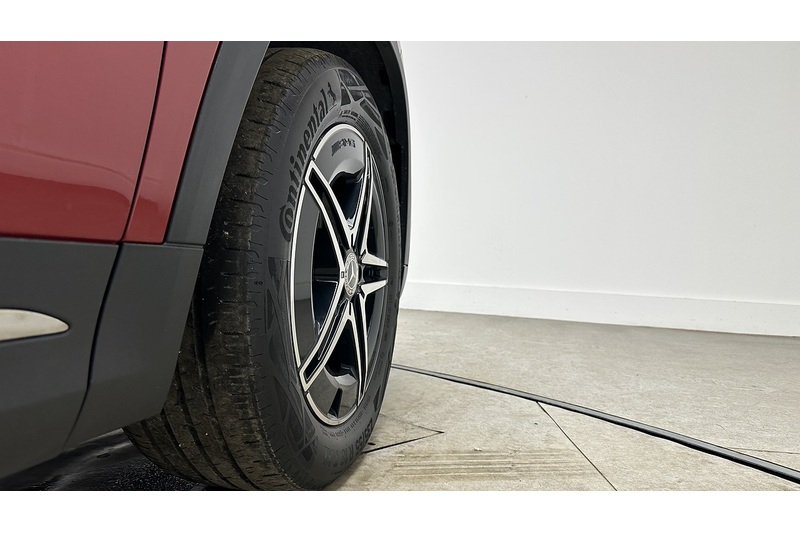 Mercedes-Benz EQA EQA 350 AMG Line - U2399