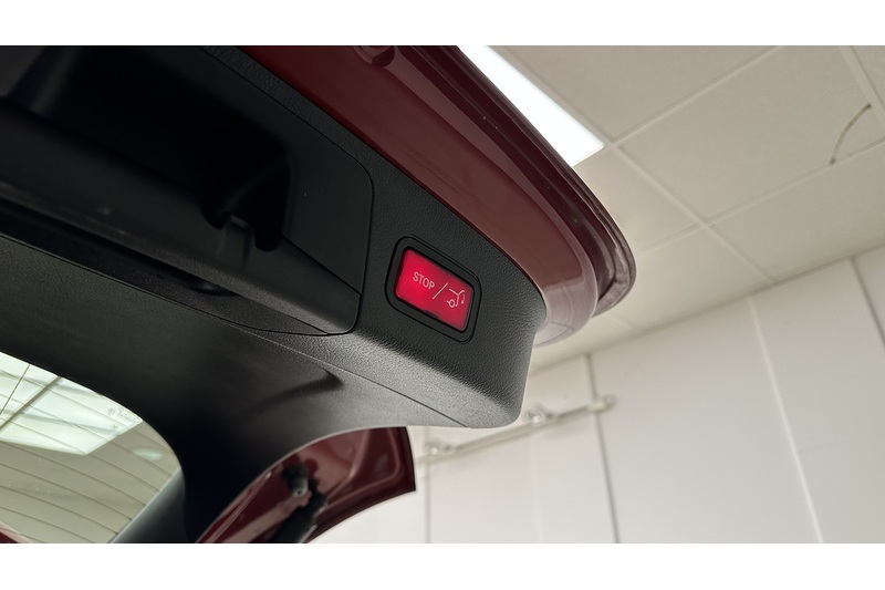Mercedes-Benz EQA EQA 350 AMG Line - U2399