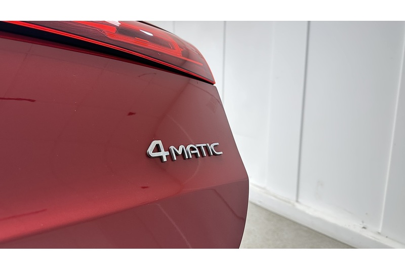 Mercedes-Benz EQA EQA 350 AMG Line - U2399