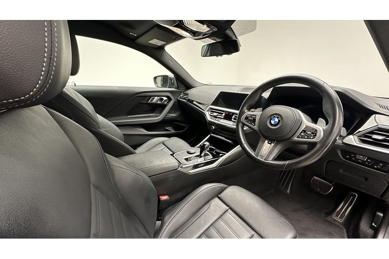 BMW 2 Series 220i M Sport - U2421