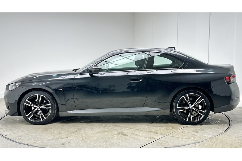 BMW 2 Series 220i M Sport - U2421