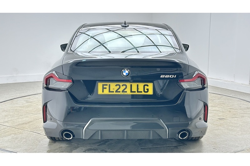 BMW 2 Series 220i M Sport - U2421