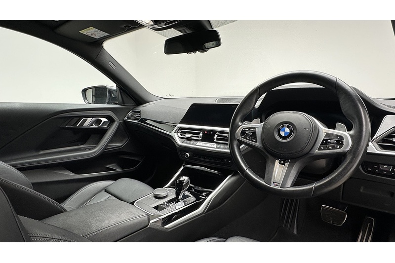 BMW 2 Series 220i M Sport - U2421