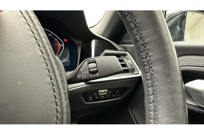 BMW 2 Series 220i M Sport - U2421