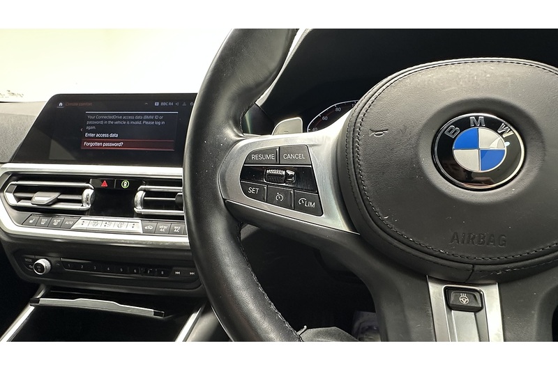 BMW 2 Series 220i M Sport - U2421
