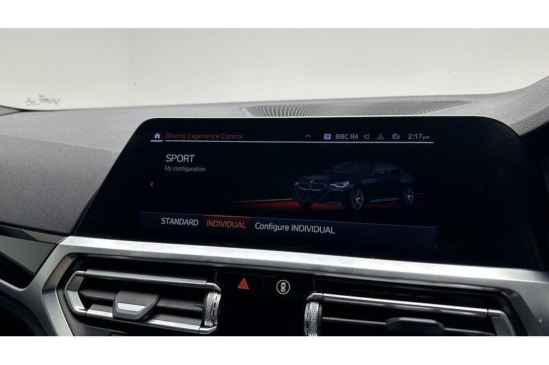 BMW 2 Series 220i M Sport - U2421