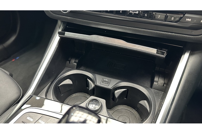 BMW 2 Series 220i M Sport - U2421