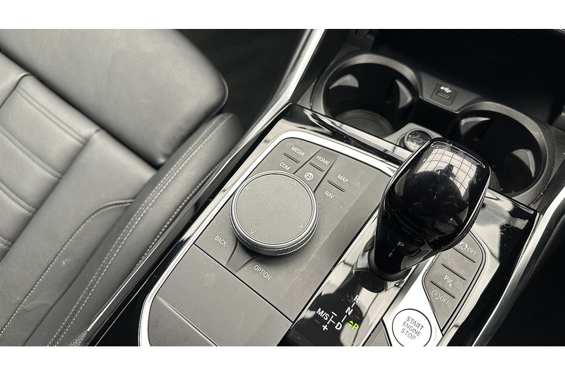 BMW 2 Series 220i M Sport - U2421