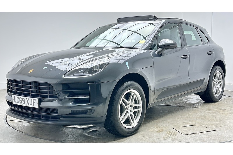 Porsche Macan T - U243