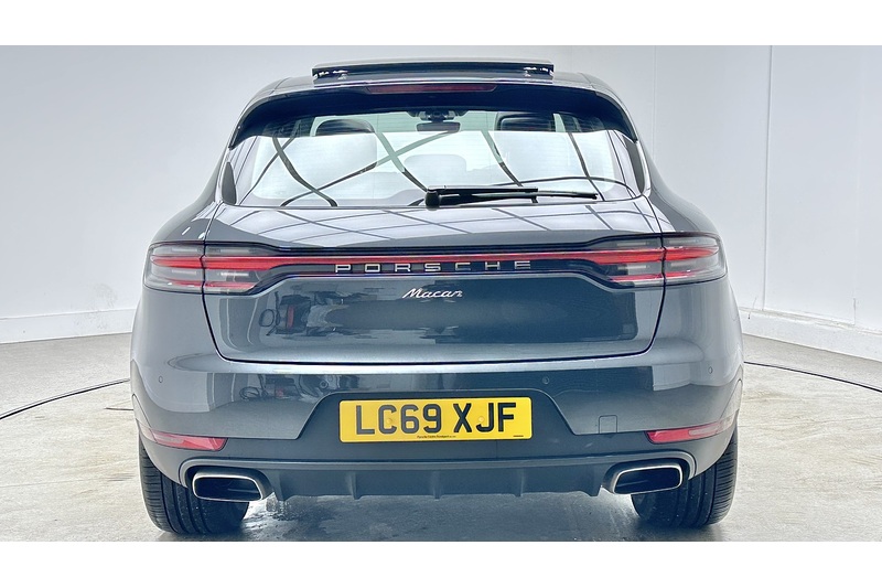 Porsche Macan T - U243