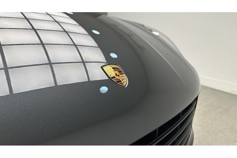 Porsche Macan T - U243
