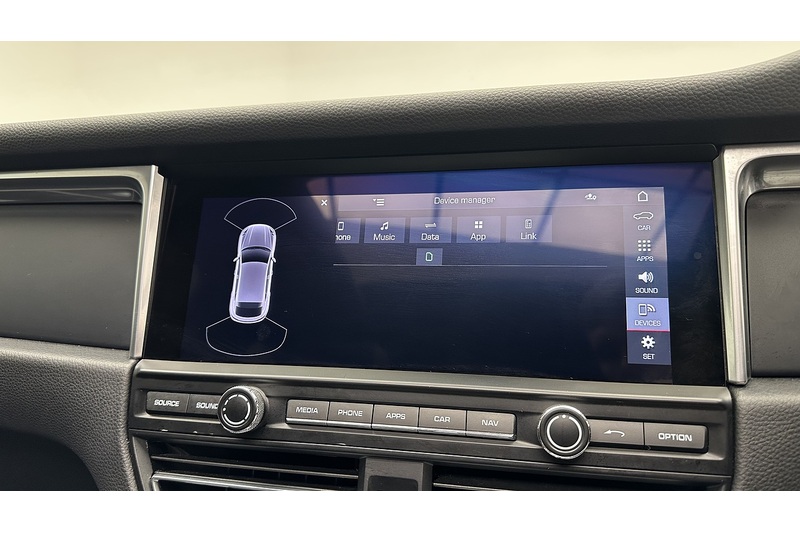 Porsche Macan T - U243
