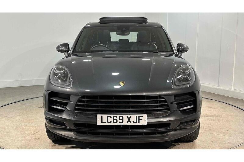 Porsche Macan T - U243