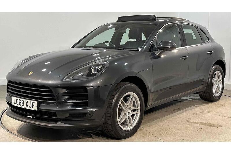 Porsche Macan T - U243