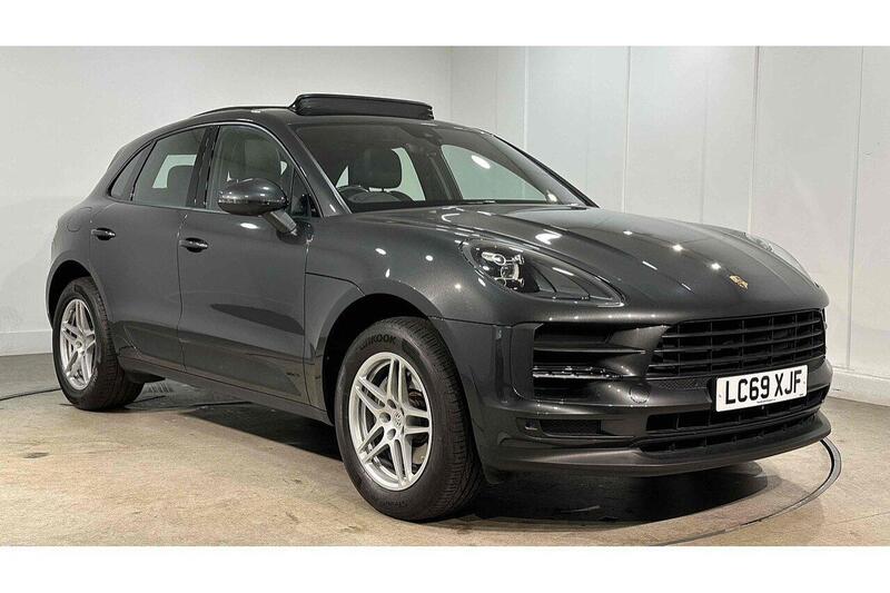 Porsche Macan T - U243