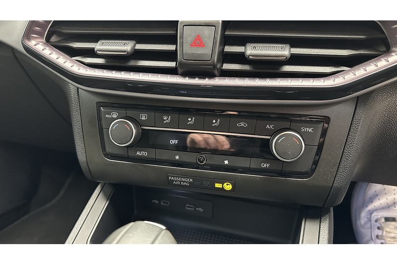 SEAT Ibiza TSI XCELLENCE Lux - U2442