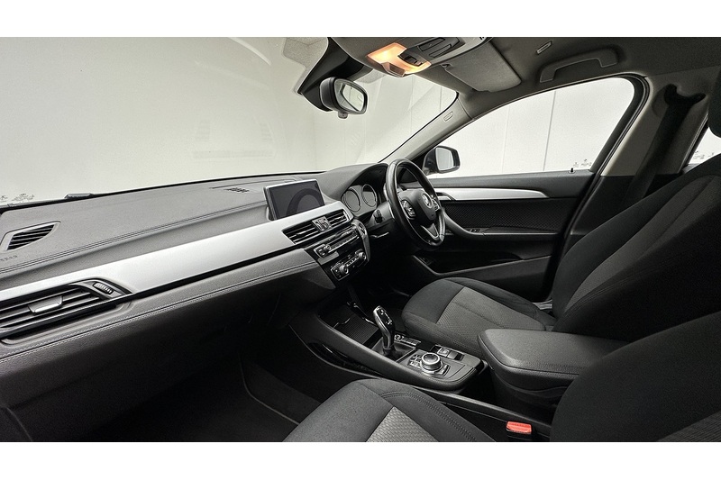 BMW X2 20i SE - U2490