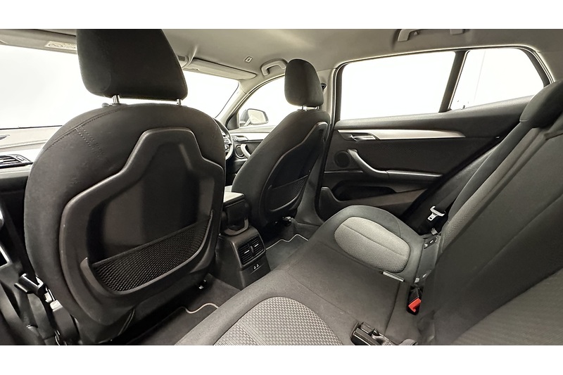 BMW X2 20i SE - U2490