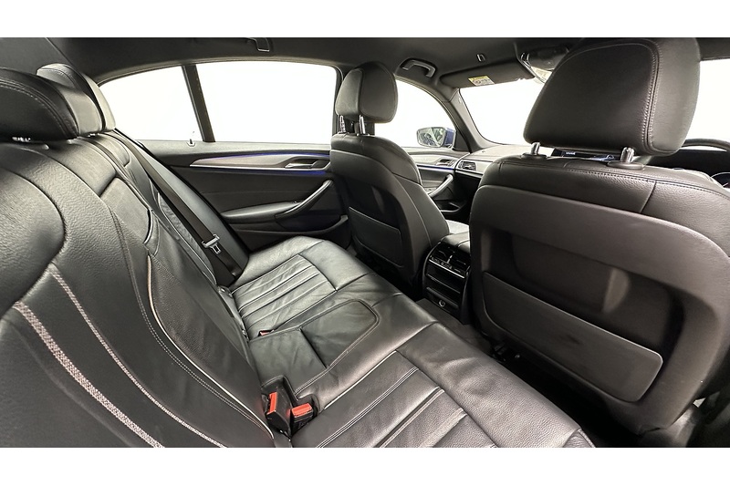 BMW 5 Series 520i M Sport - U2499