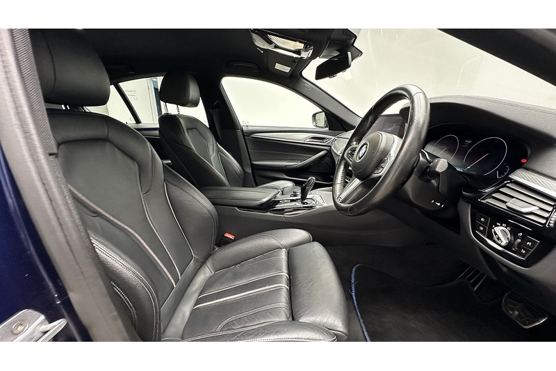 BMW 5 Series 520i M Sport - U2499