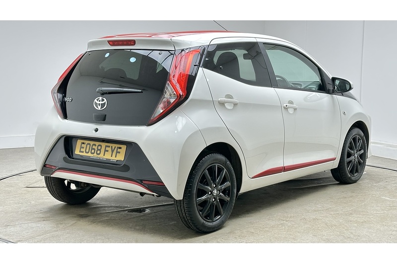 Toyota AYGO VVT-i x-press - U2548
