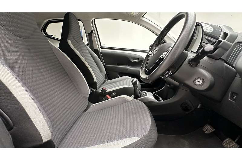 Toyota AYGO VVT-i x-press - U2548