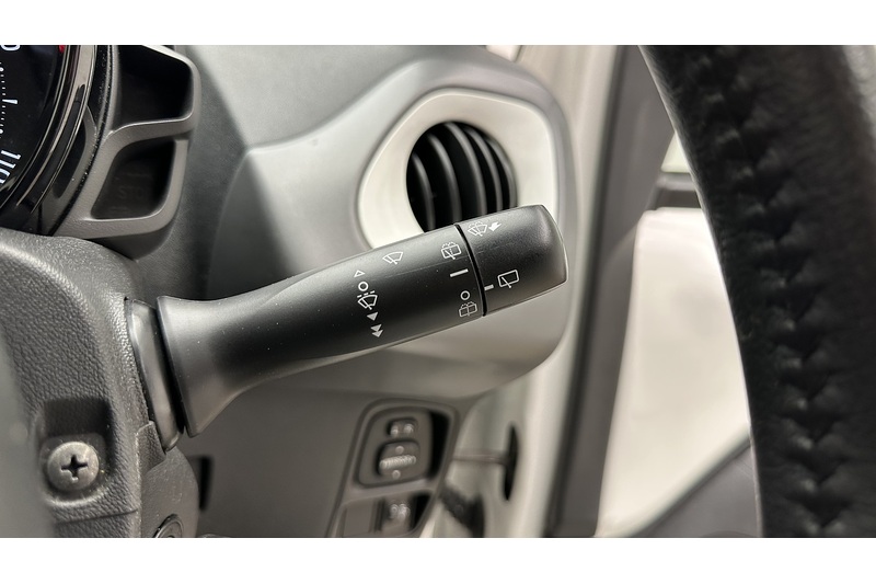 Toyota AYGO VVT-i x-press - U2548
