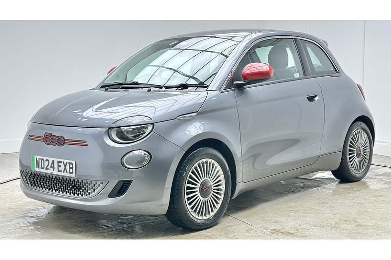 Fiat 500e RED - U2575
