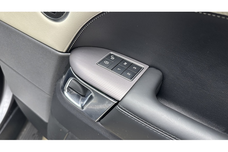 Land Rover Range Rover Sport SD V6 HSE - U2578