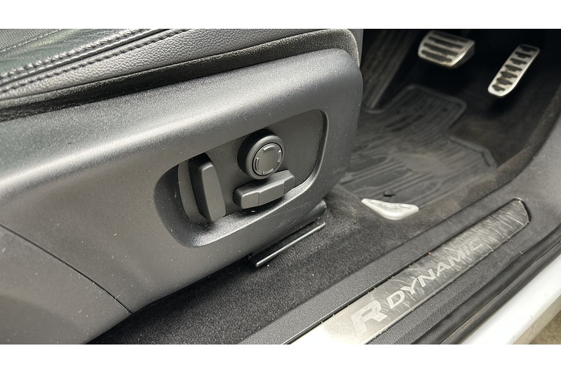 Land Rover Range Rover Evoque P250 MHEV R-Dynamic SE - U2596