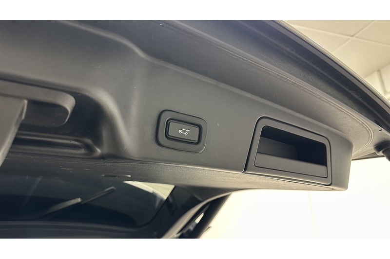 Land Rover Range Rover Evoque P250 MHEV R-Dynamic SE - U2596