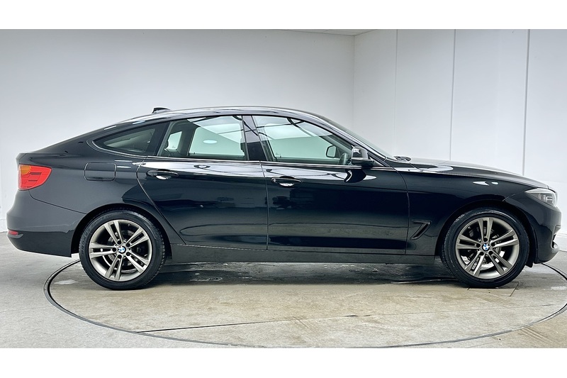 BMW 3 Series Gran Turismo 320d Sport - U2602