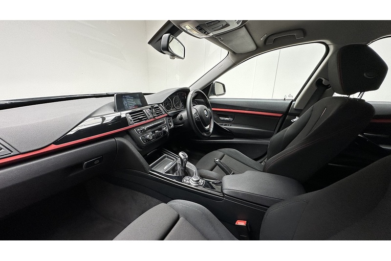 BMW 3 Series Gran Turismo 320d Sport - U2602